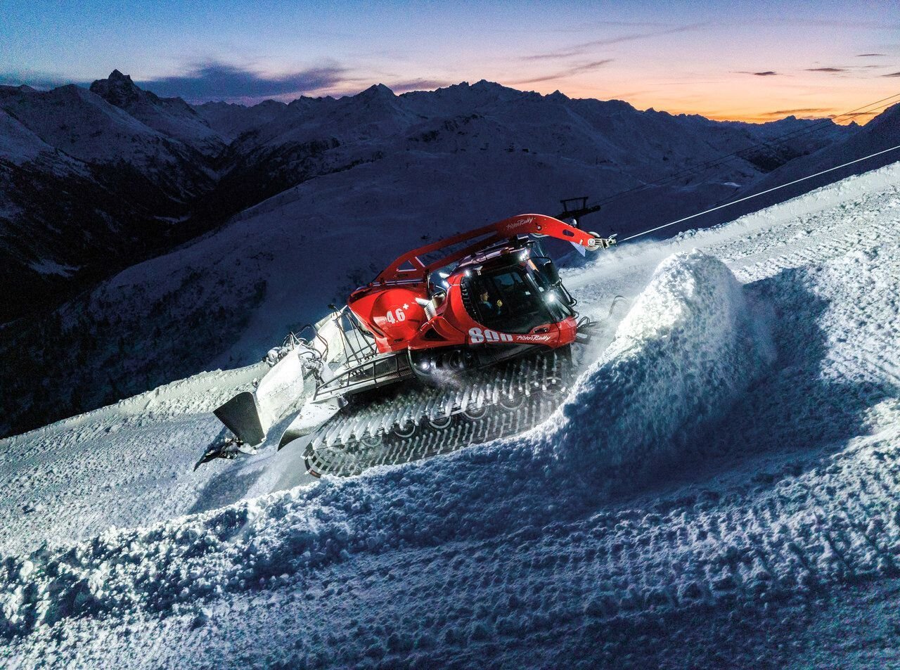 PistenBully_800W_ (2)-1280x953